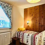 Guesthost - Il Dente Del Gigante Lejlighed Courmayeur