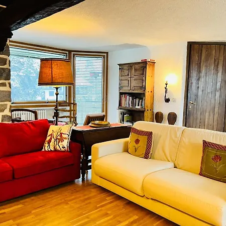 Guesthost - Il Dente Del Gigante Apartament Courmayeur