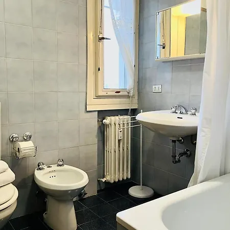 Guesthost - Il Dente Del Gigante 아파트 쿠르마예